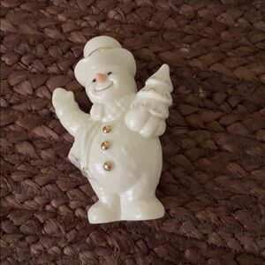 Lenox Snowman 4 inches tall